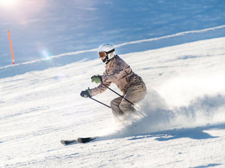 Downhill Freeride Skiing - ICA